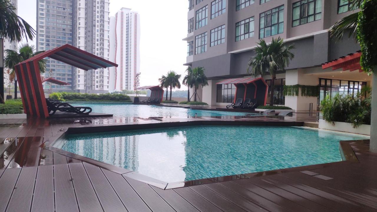 Conezion Luxury 3BR for 7pax @IOI Resort Putrajaya Exterior foto